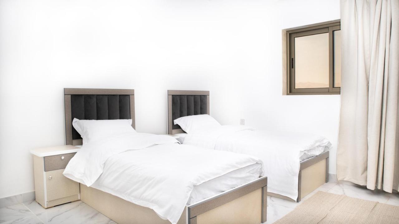 Comfortable & Big Family Apartments 10Mins Drive To Al-Masjid -Nabawi - Nozol Noor 2 Médine Extérieur photo
