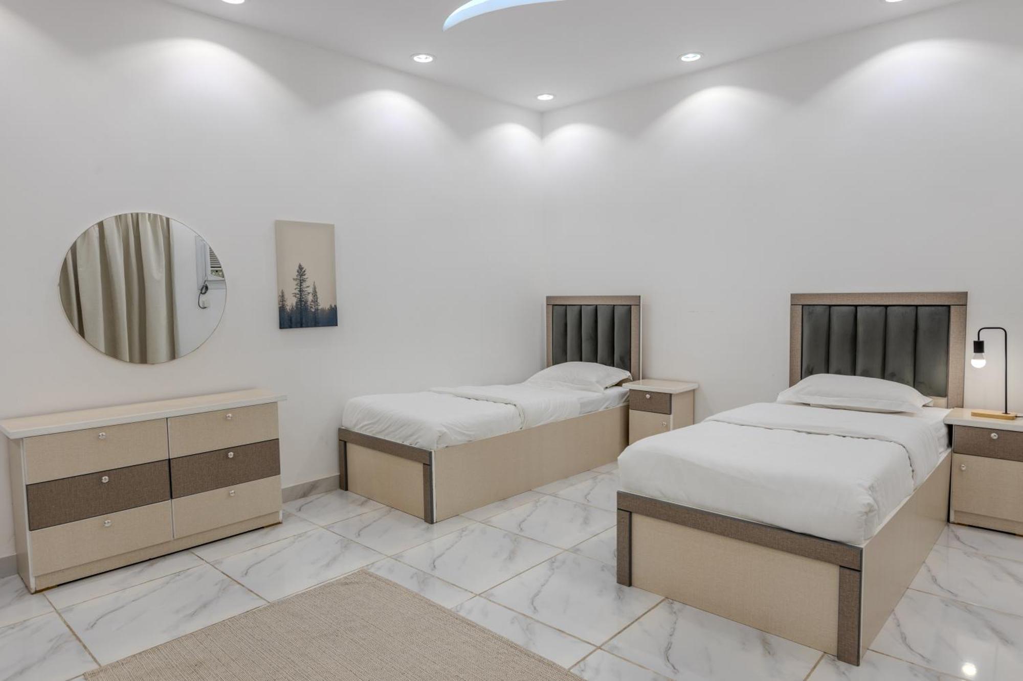 Comfortable & Big Family Apartments 10Mins Drive To Al-Masjid -Nabawi - Nozol Noor 2 Médine Extérieur photo