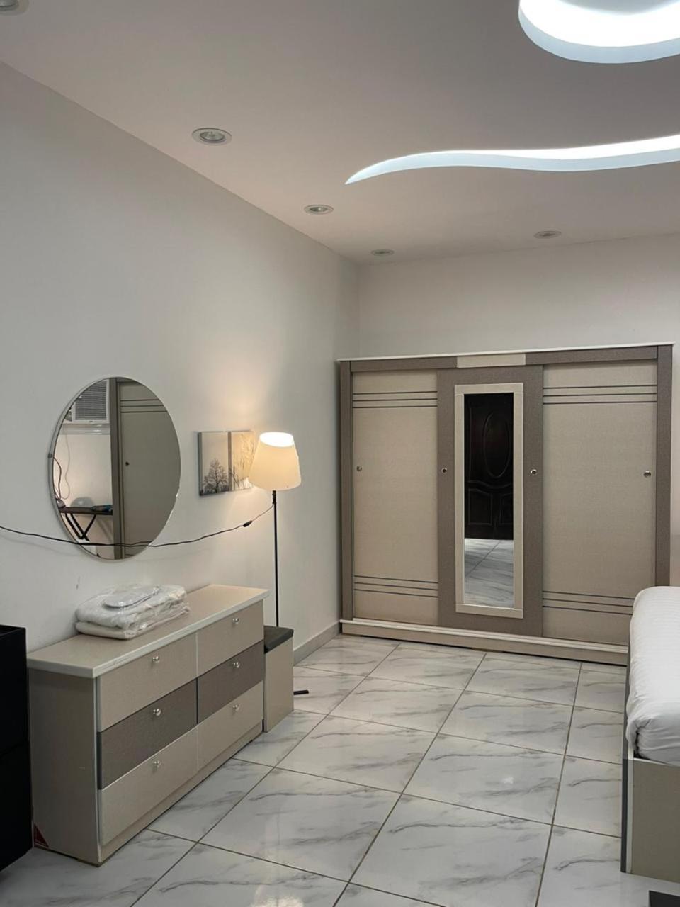 Comfortable & Big Family Apartments 10Mins Drive To Al-Masjid -Nabawi - Nozol Noor 2 Médine Extérieur photo