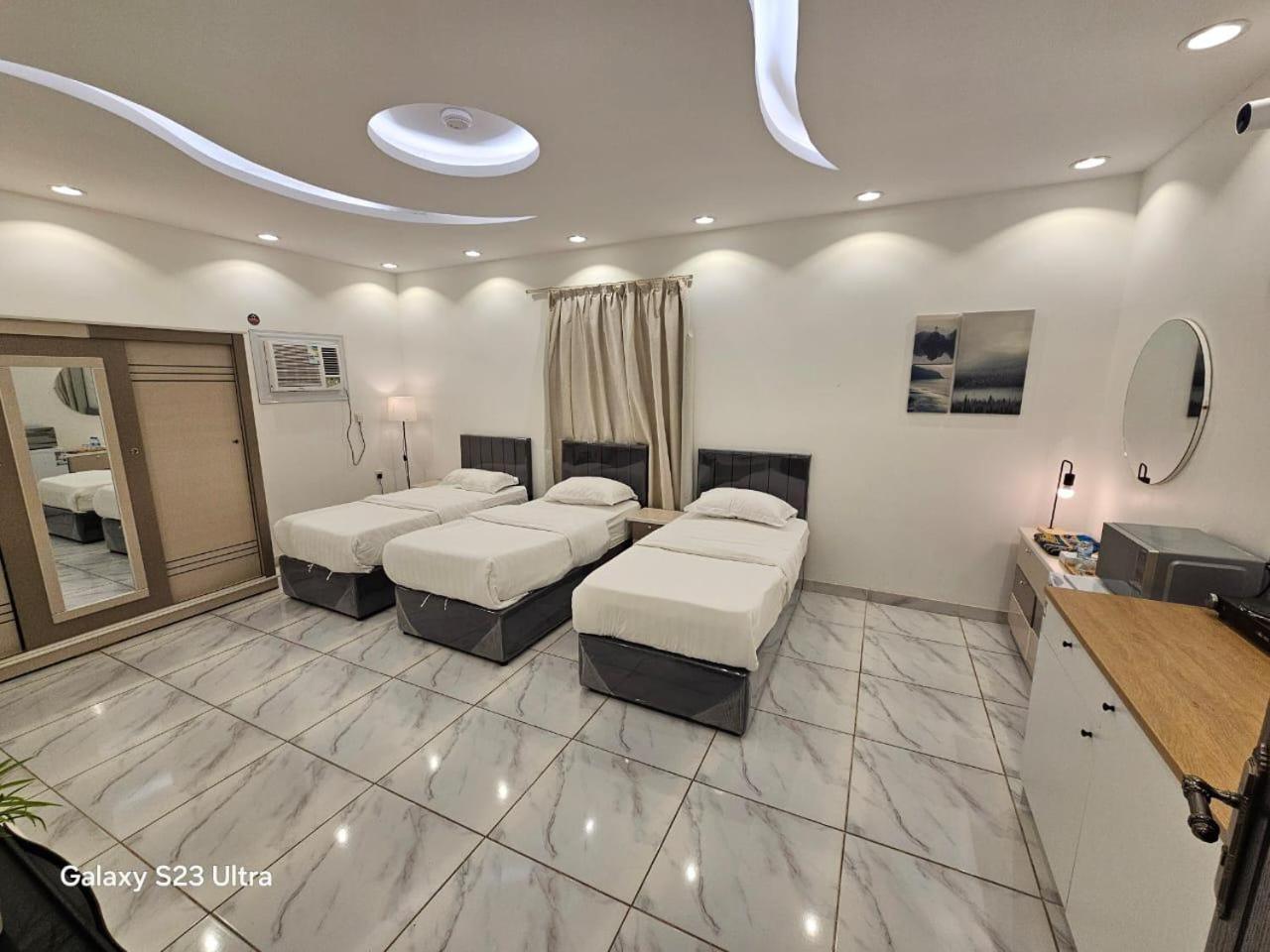Comfortable & Big Family Apartments 10Mins Drive To Al-Masjid -Nabawi - Nozol Noor 2 Médine Extérieur photo